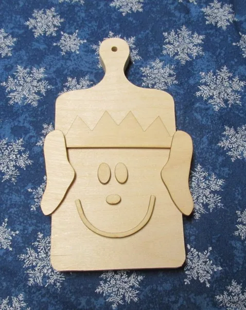 Mini Cutting Board Elf Craft Kit - Image 2